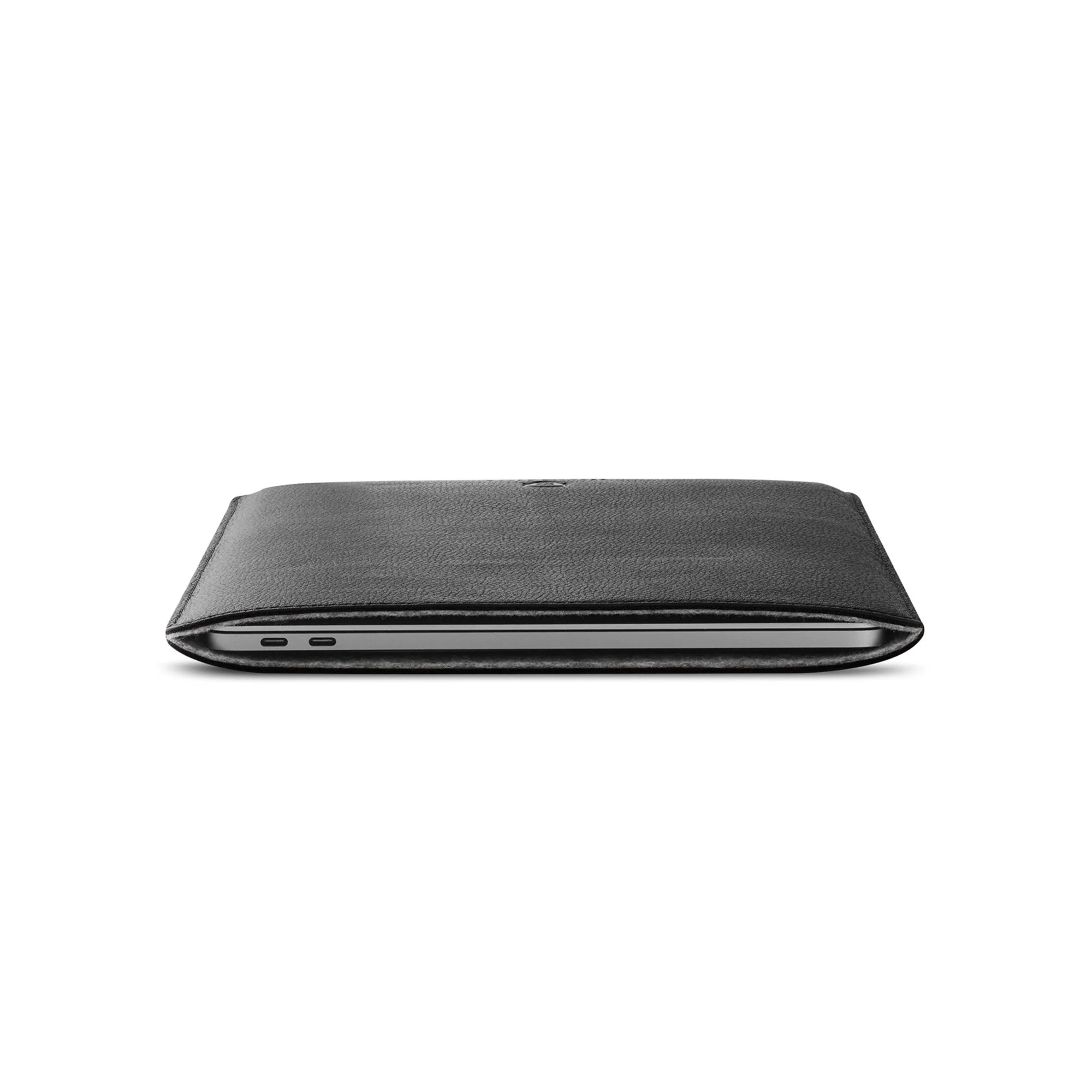 Woolnut Leather Sleeve for 13-inch MacBook Air and MacBook Pro - Image 4